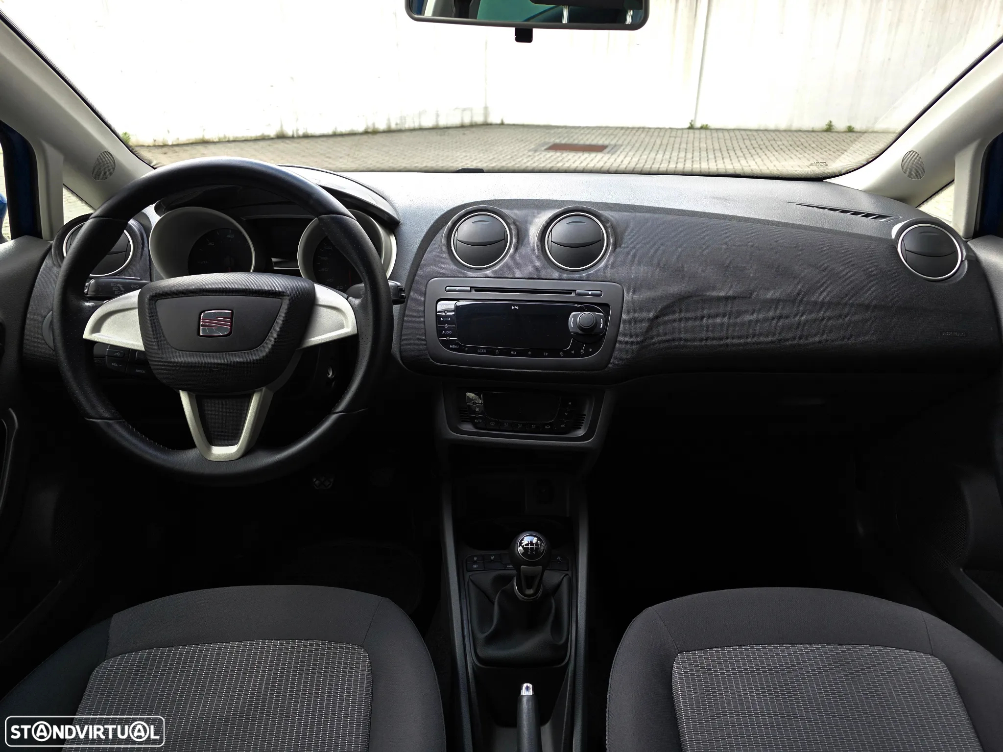 SEAT Ibiza ST 1.6 TDI Style DPF - 37