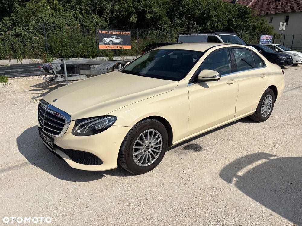 Mercedes-Benz Klasa E 200 d 9G-TRONIC Exclusive - 4