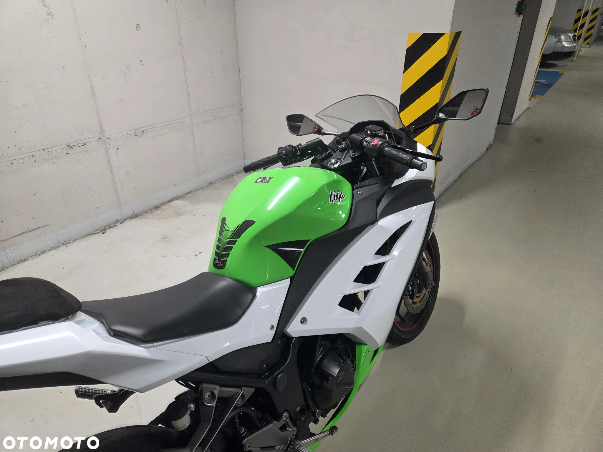Kawasaki Ninja 300 ABS - 8