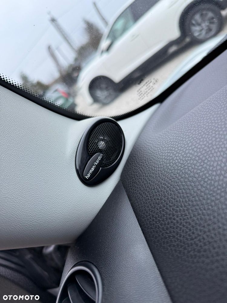 MINI Cooper Standard - 18