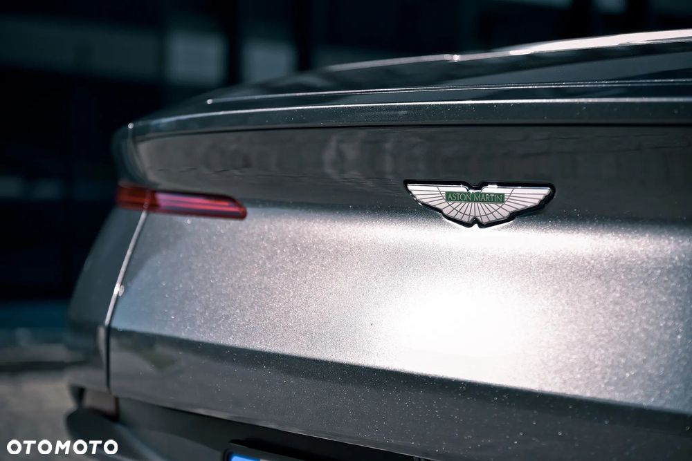 Aston Martin DB11 - 26