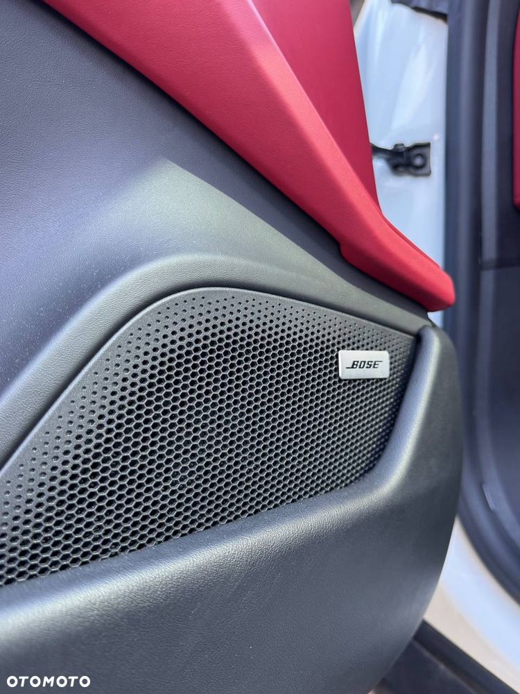 Porsche Taycan GTS - 31