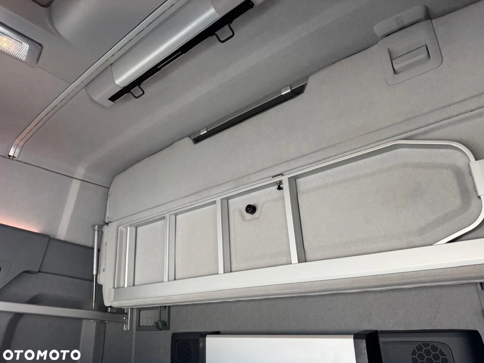 Renault T 520 HIGH 6x2/ 360Tkm/ PUSCHER /NAVI/ FULL LED/ XENON/ Masa Wlasna 9245kg/ REGULOWNE SIODŁO - 10