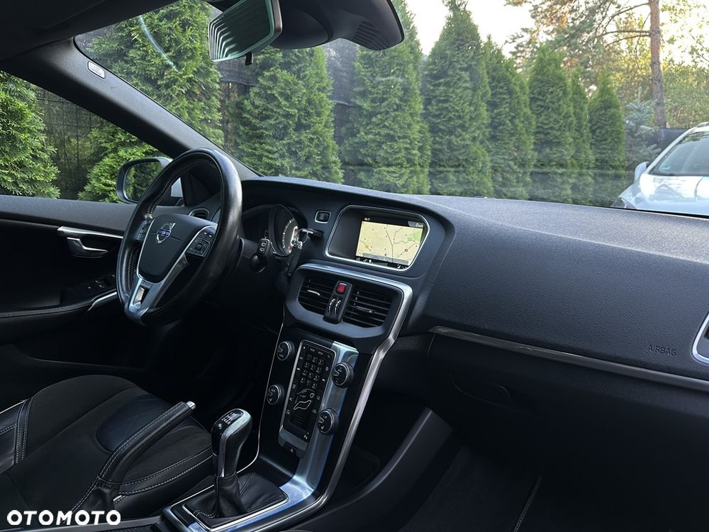 Volvo V40 D2 Drive-E R-Design Kinetic - 21