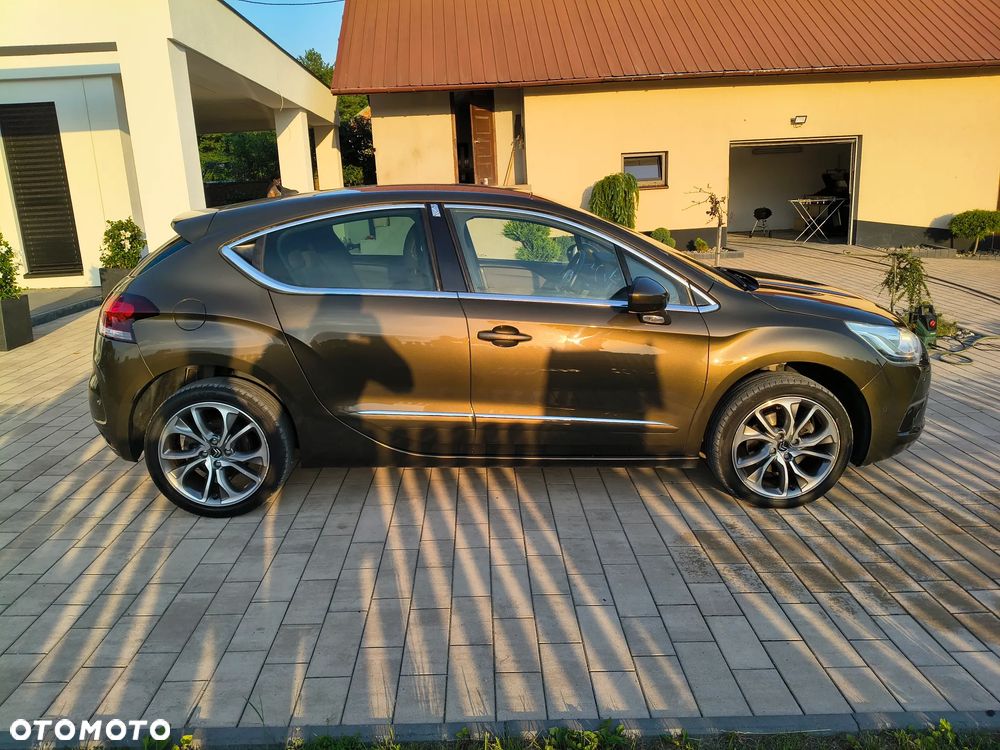 Citroën DS4 HDi 165 SoChic - 8