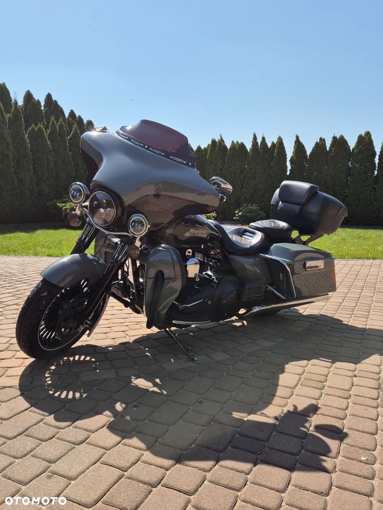 Harley-Davidson FLHT Electra Glide Standard - 8
