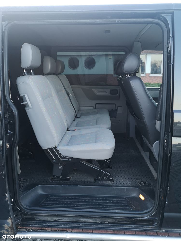 Volkswagen Transporter - 7