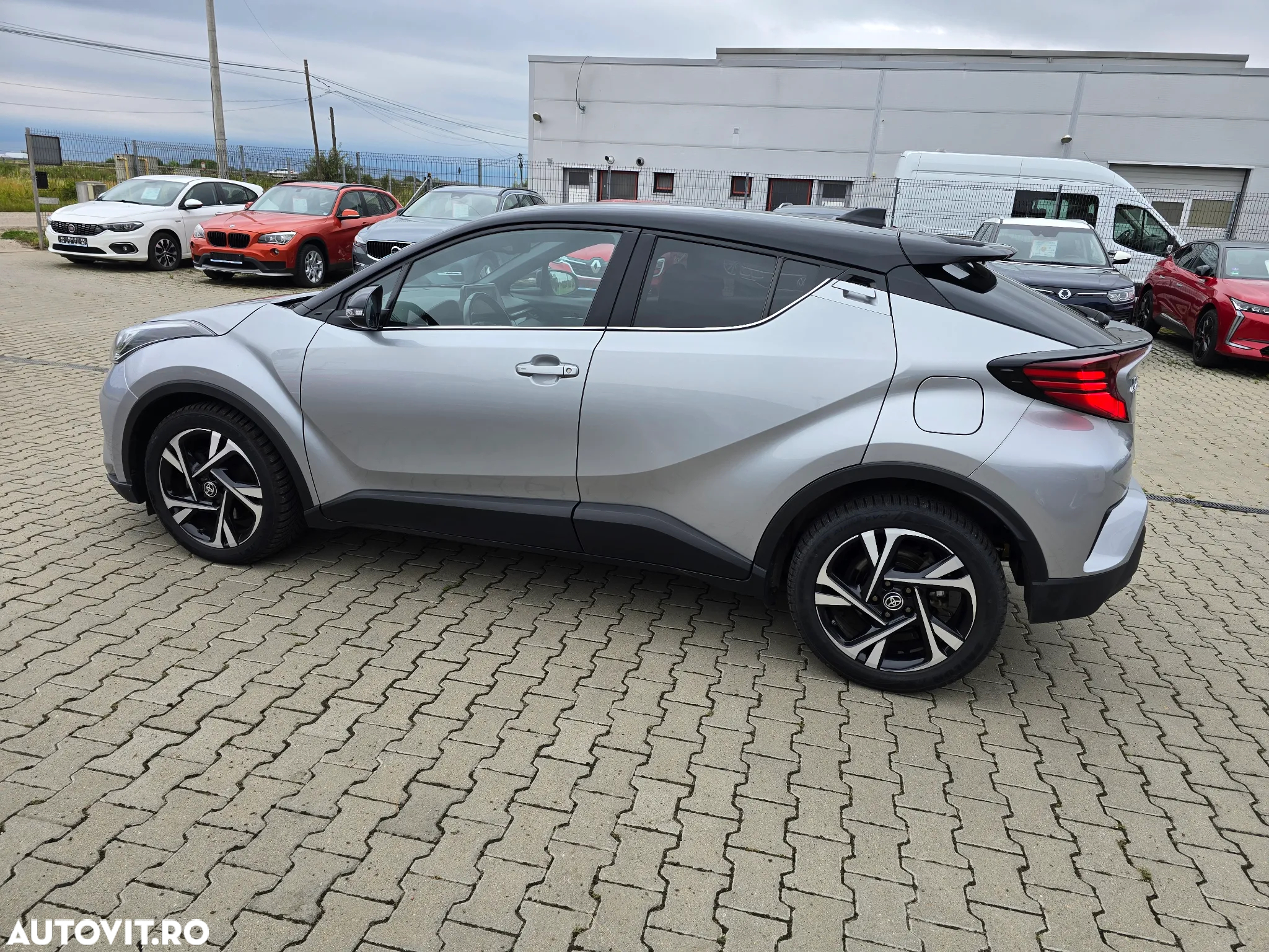 Toyota C-HR 1.8 HSD 122 CP 4x2 CVT C-ult Style bi-tone - 15