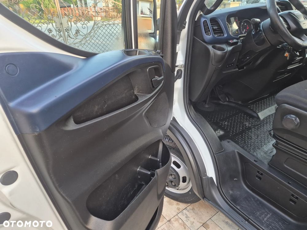 Iveco DAILY 40C18 FIRANKA HIMATIC KLIMA LEDY WINDA PNEUMATYKA - 24