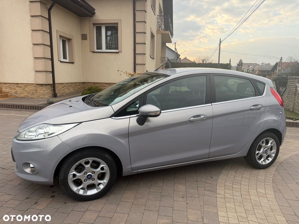 Ford Fiesta 1.25 Titanium EU5 - 10