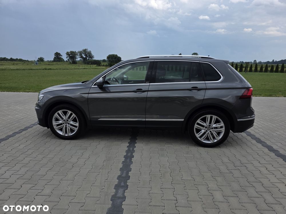 Volkswagen Tiguan - 1
