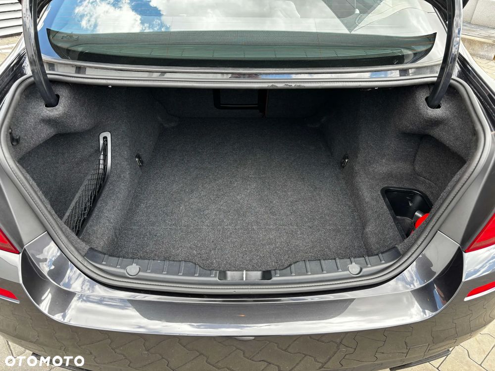 BMW Seria 5 M550d xDrive - 19