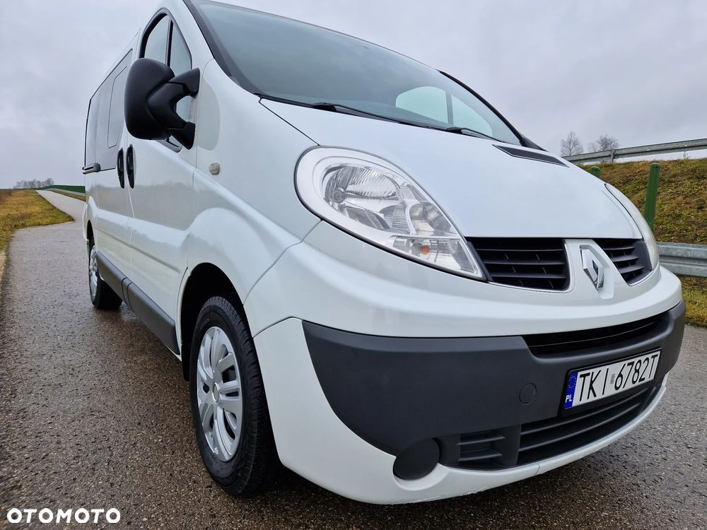 Renault Trafic Passenger Expression - 6