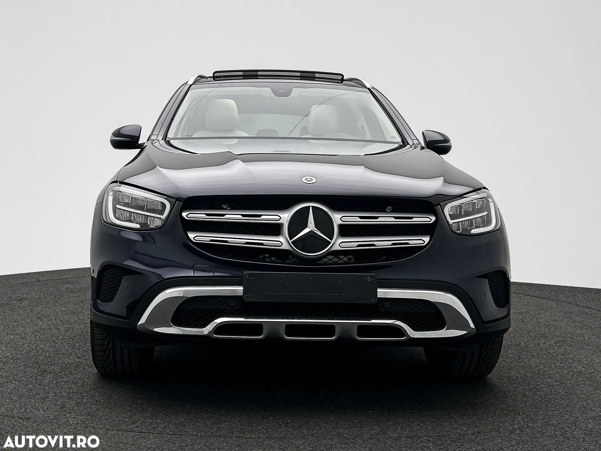 Mercedes-Benz GLC 300 e 4MATIC - 3