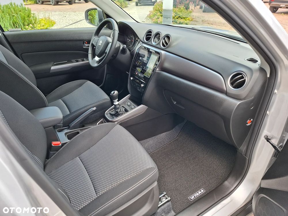 Suzuki Vitara 1.4 Boosterjet mHEV Premium Plus 2WD - 19