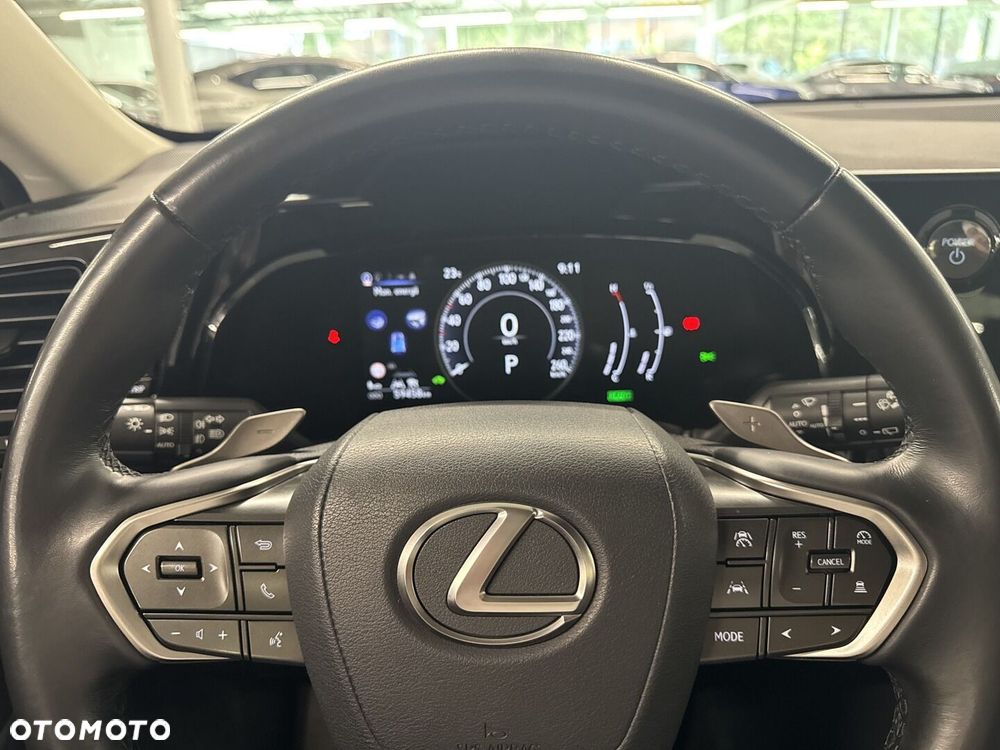 Lexus NX 350h Business AWD - 18