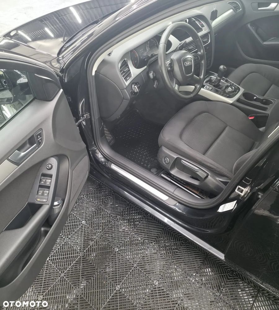 Audi A4 Avant 2.0 TDI DPF Ambition - 9