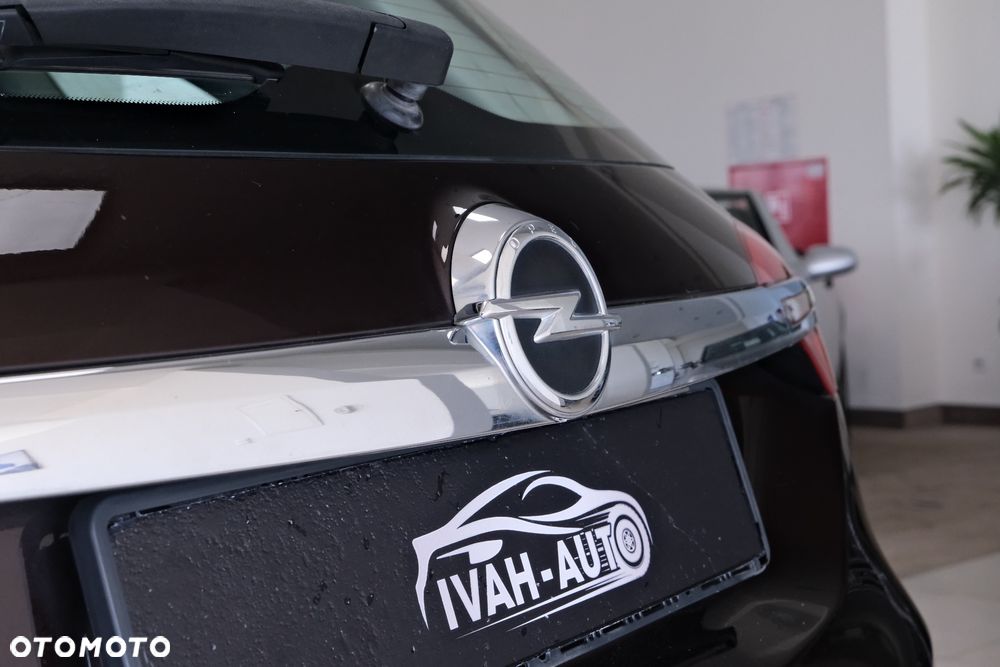 Opel Insignia - 11
