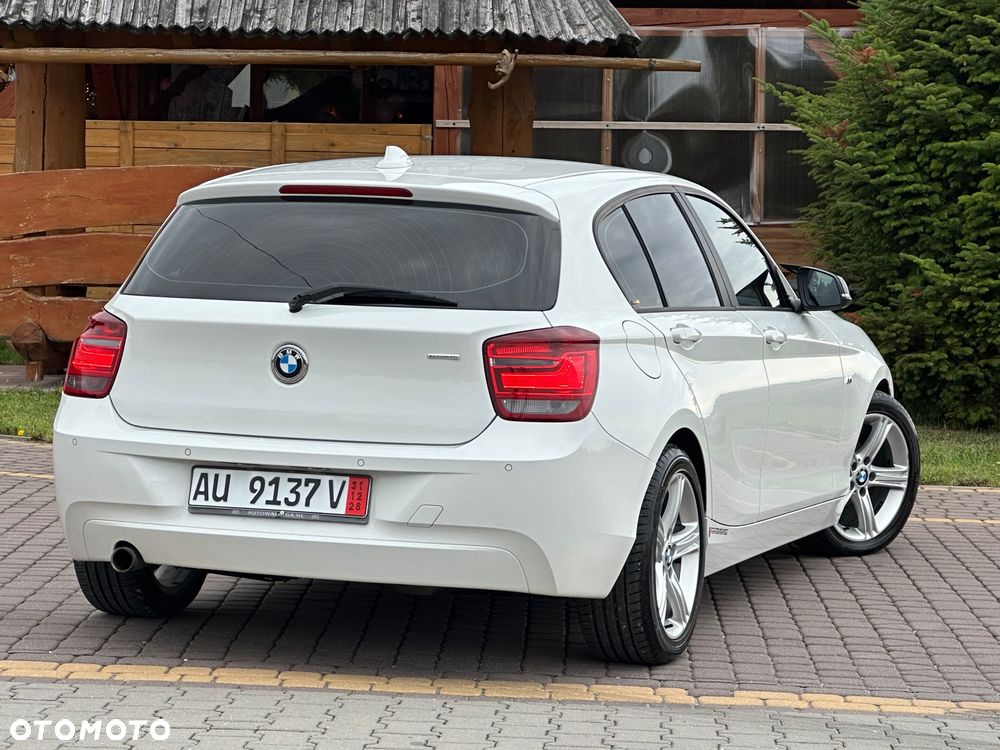 BMW Seria 1 118d Sport Line - 12