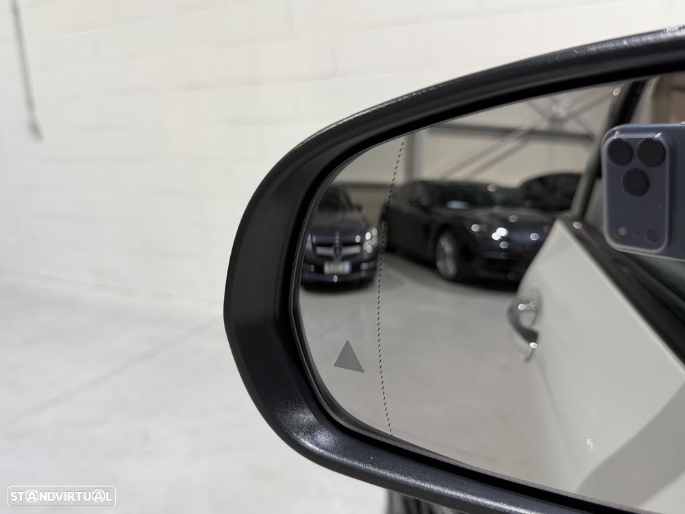 Mercedes-Benz GLA 200 d AMG Line - 43