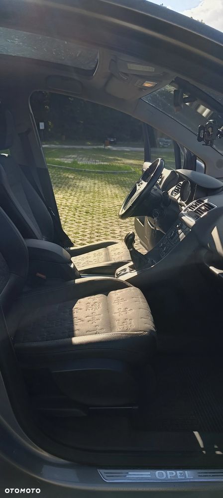 Opel Meriva - 22