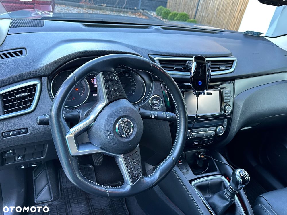 Nissan Qashqai 1.2 DIG-T Tekna EU6 - 11