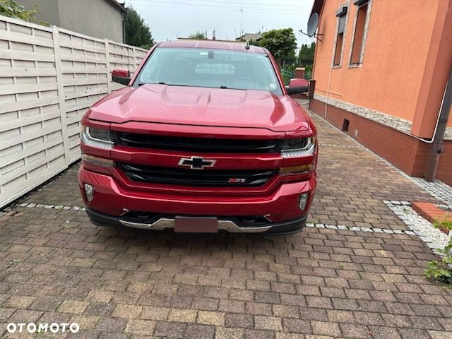 Chevrolet Silverado - 1