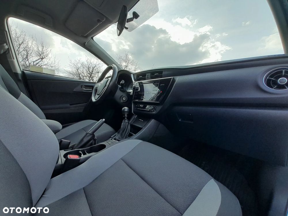Toyota Auris 1.33 VVT-i Active - 29