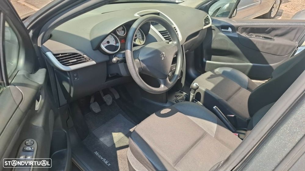 Peugeot 207 SW - 10