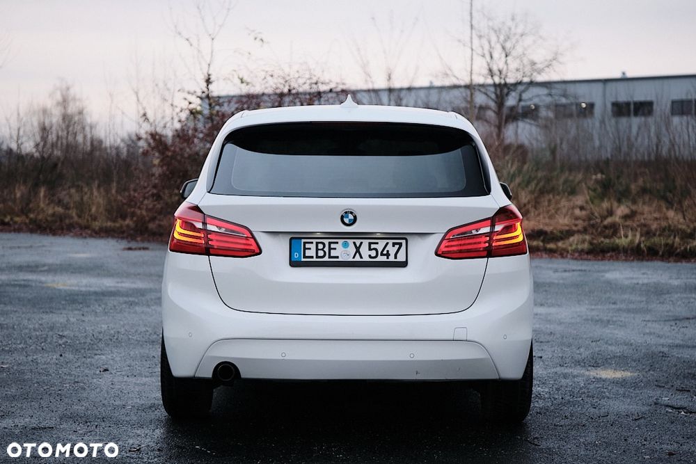 BMW Seria 2 218i - 14