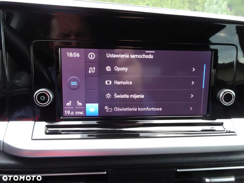 Ford Tourneo Connect Grand 2.0 EcoBlue Titanium - 36