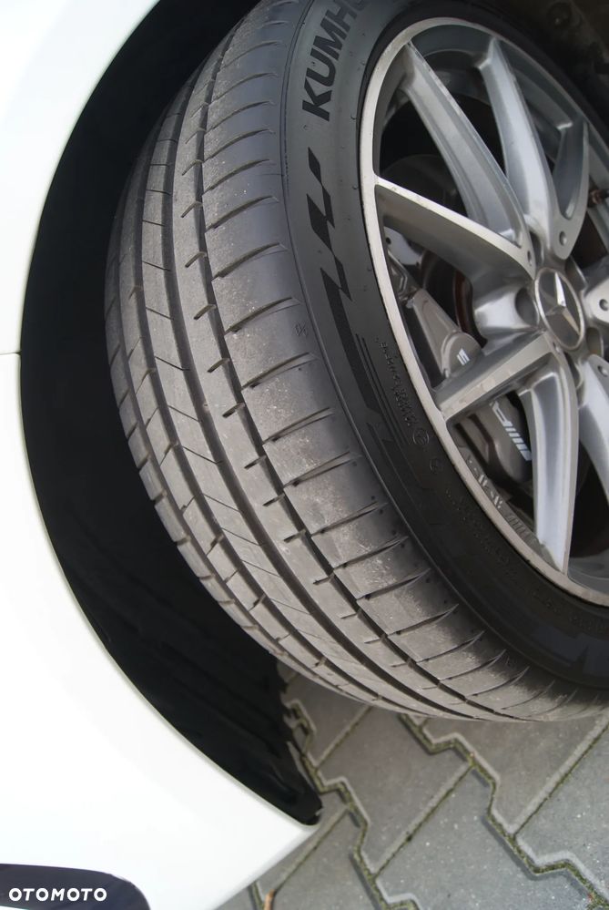 Mercedes-Benz CLA - 11