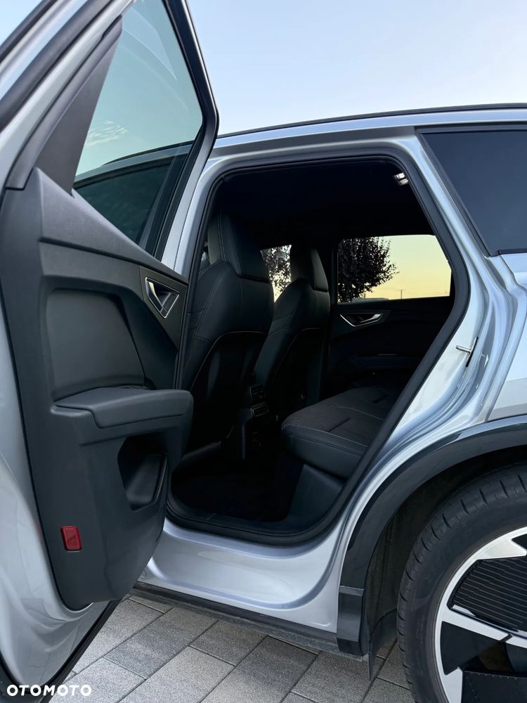 Audi Q4 e-tron 40 77kWh S Line - 16