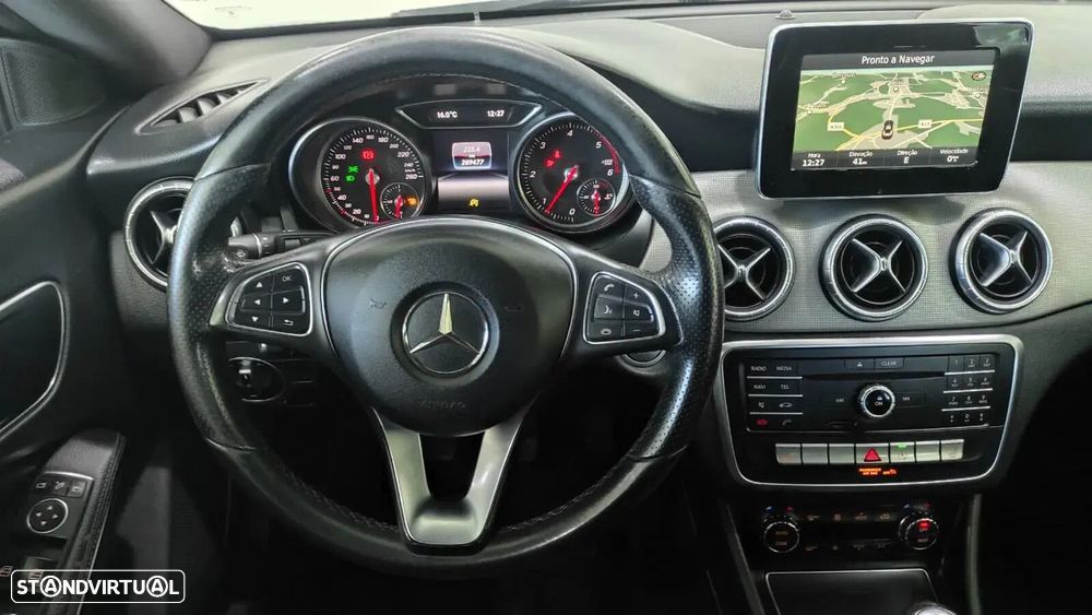 Mercedes-Benz CLA 200 - 9