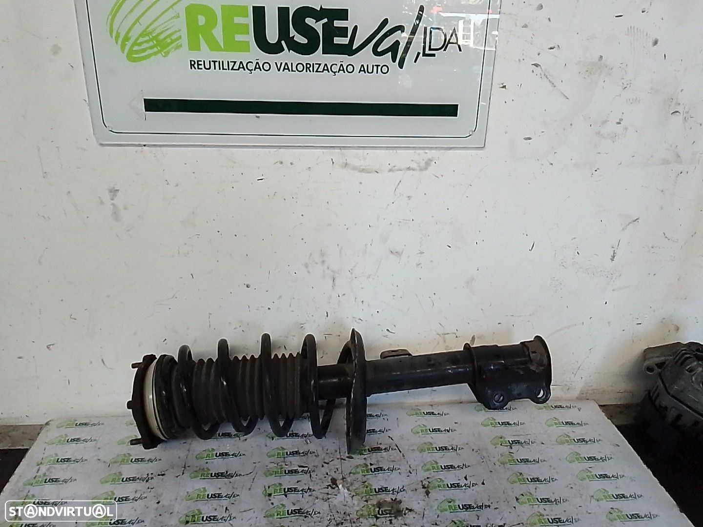 Suspensão Frente Esq Fiat Fiorino Caixa/Combi (225_) - 1