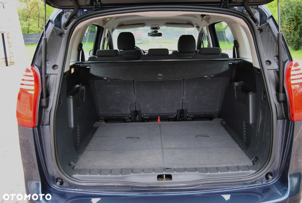 Peugeot 5008 1.6 Active - 11