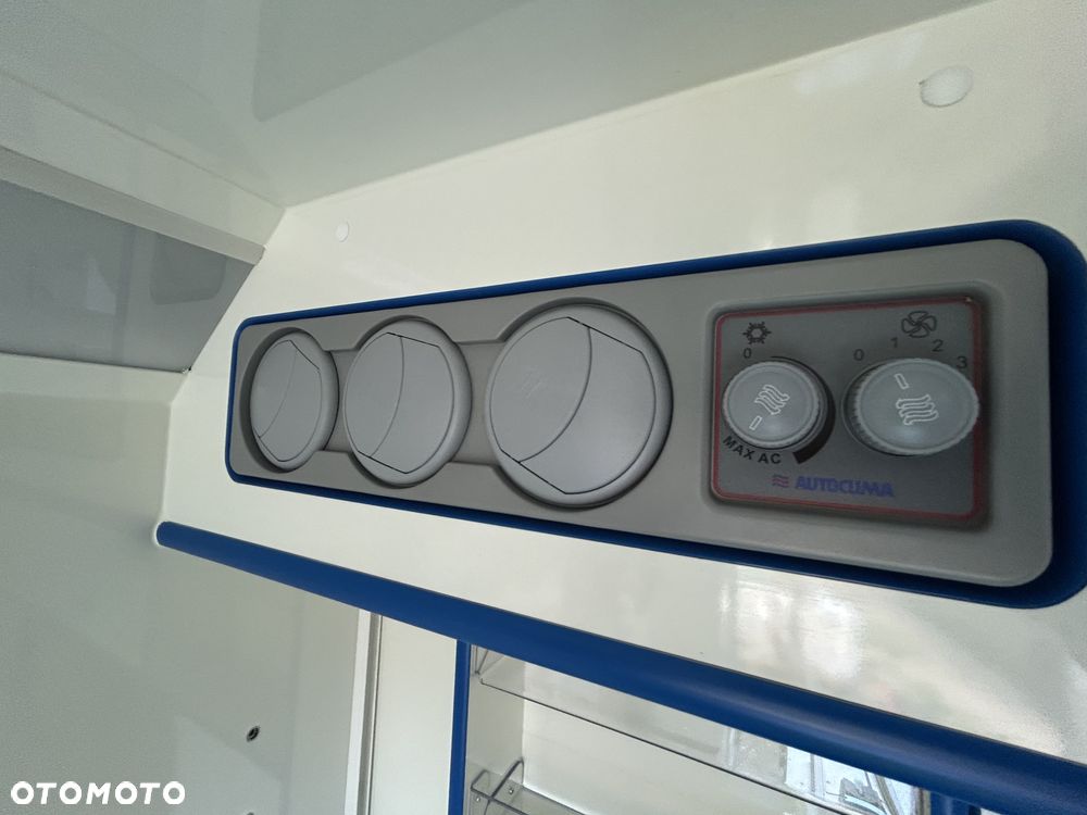 Volkswagen Transporter - 10