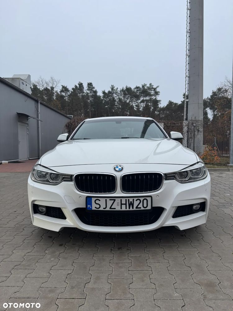 BMW Seria 3 330i xDrive M Sport - 3