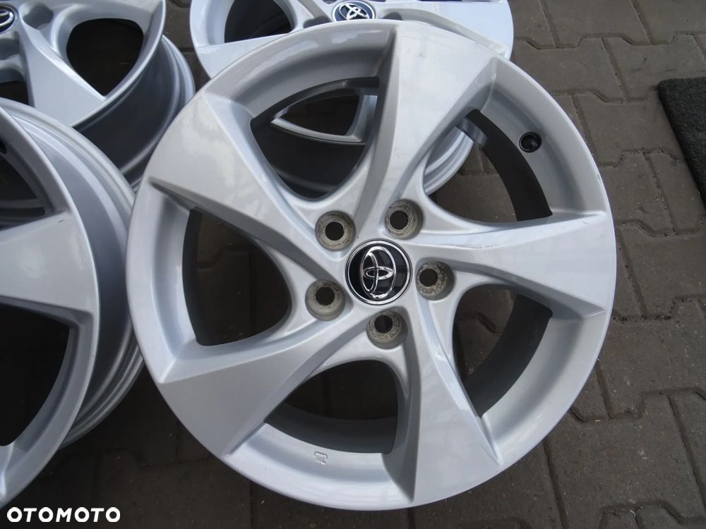 5x114,3x60  6,5Jx17 ET45  Toyota Oryginalne - 4