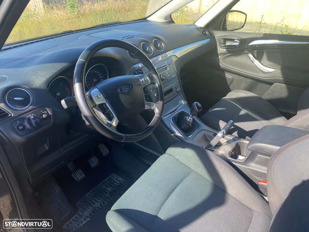 Ford S-Max 1.8 TDCi Trend 7L - 19