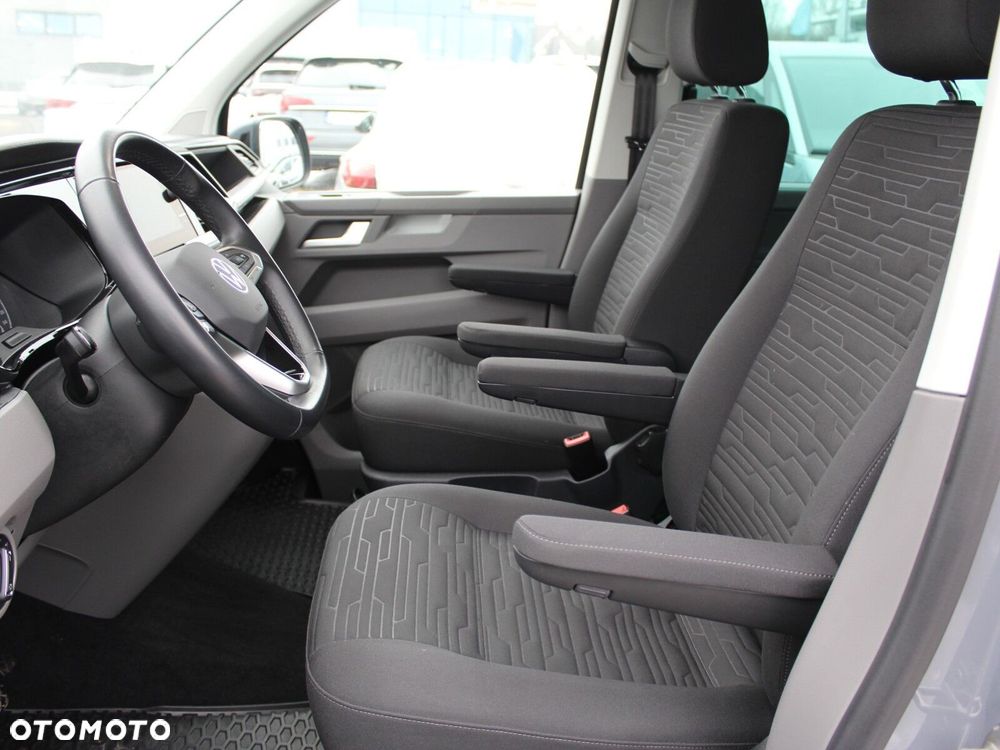 Volkswagen Caravelle - 12