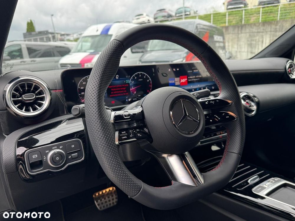 Mercedes-Benz Klasa A 200 AMG Line 7G-DCT - 16