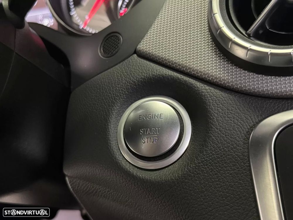 Mercedes-Benz CLA 180 d Urban Aut. - 38