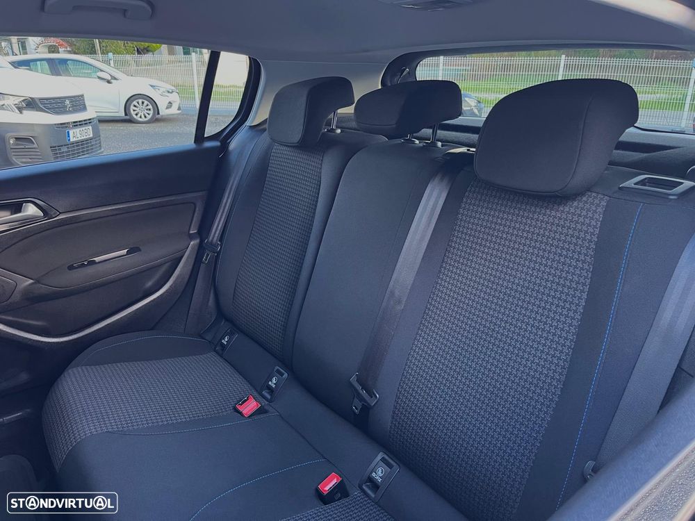 Peugeot 308 1.5 BlueHDi Style - 22