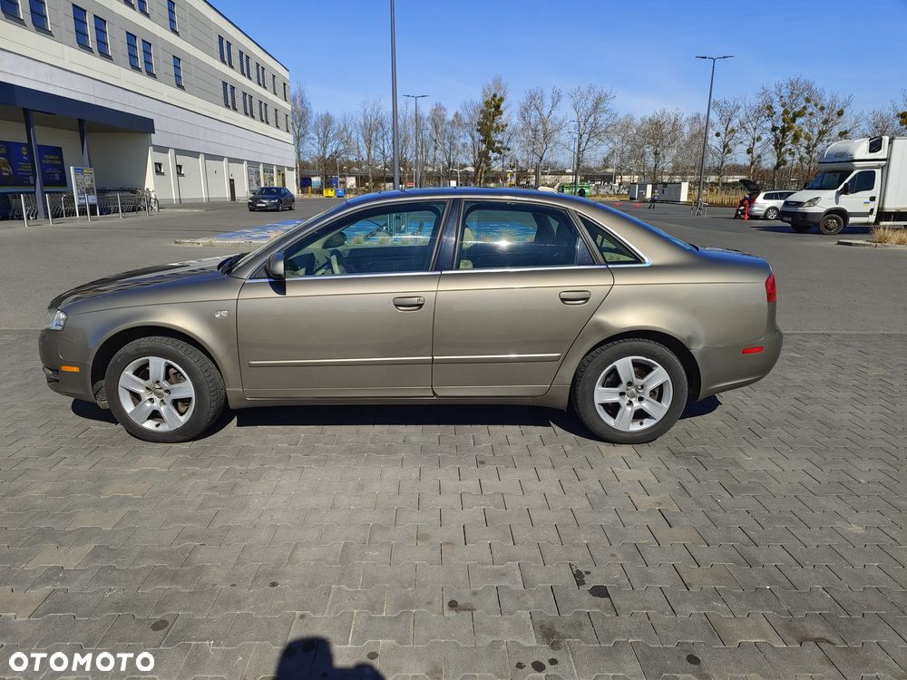 Audi A4 Limousine 2.0 T FSI multitronic - 11
