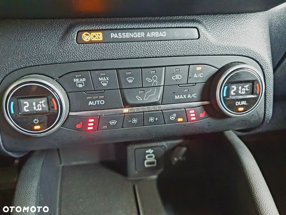 Ford Kuga - 22