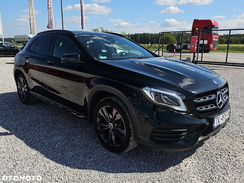 Mercedes-Benz GLA 200 7G-DCT AMG Line - 4