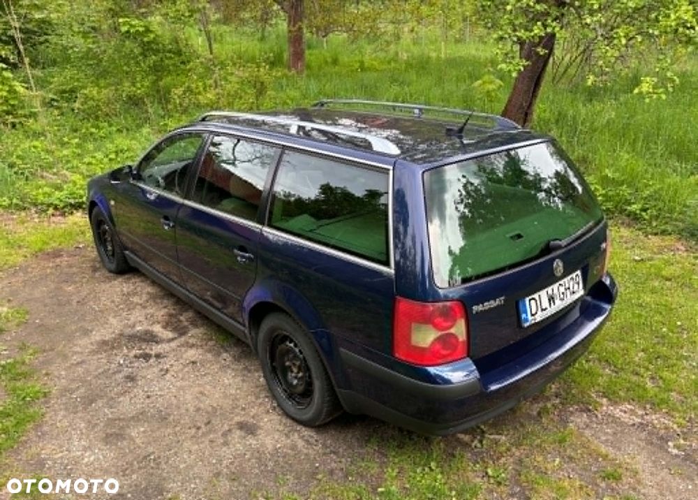 Volkswagen Passat 1.9 TDI Comfortline - 5