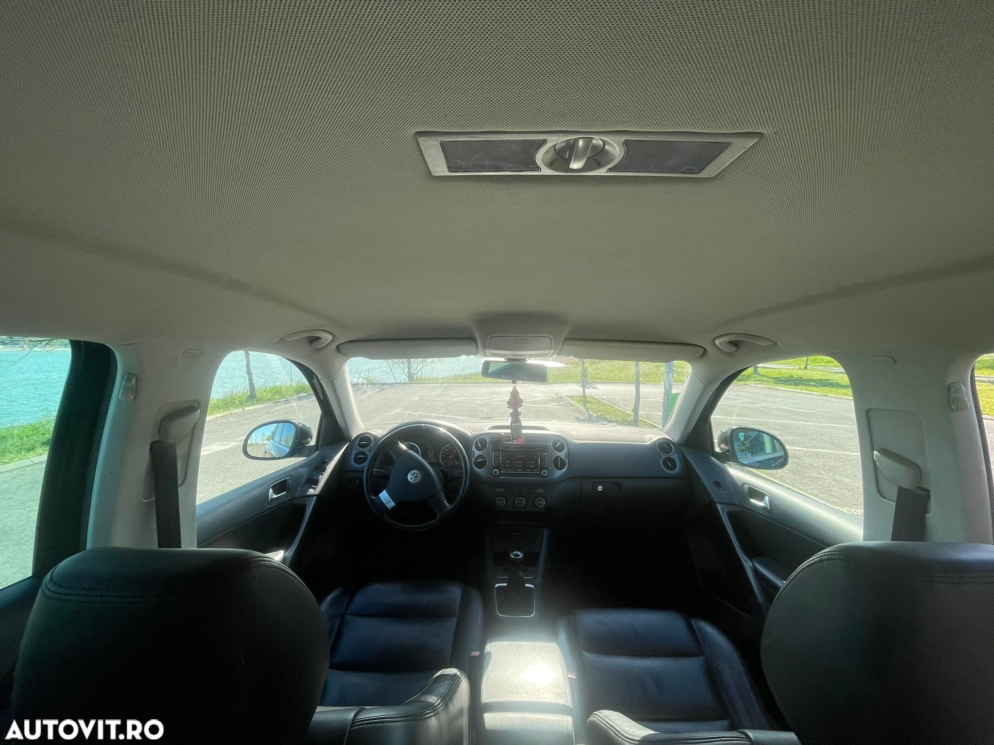 Volkswagen Tiguan 2.0 TDI 4Motion BMT Sport & Style - 11