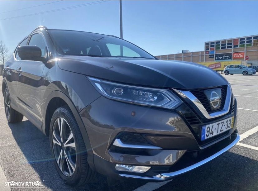 Nissan Qashqai 1.5 dCi N-Connecta Led - 1